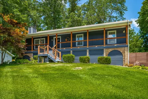 1511 Marrick Dr, Soddy Daisy, TN 37379