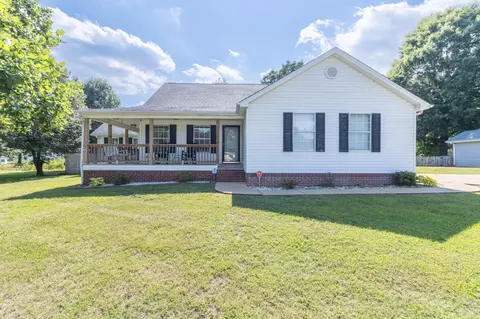 10223 Bear Trail Dr, Soddy Daisy, TN 37379