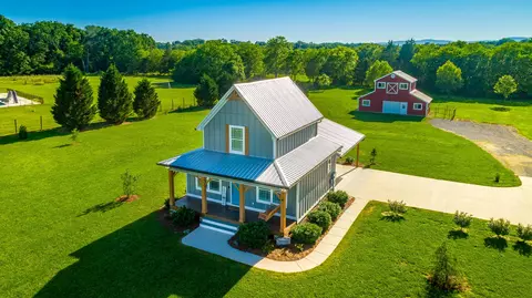 140 Barefield Ln, Rock Spring, GA 30739
