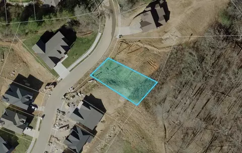 9805 Trestle Cir, Ooltewah, TN 37363