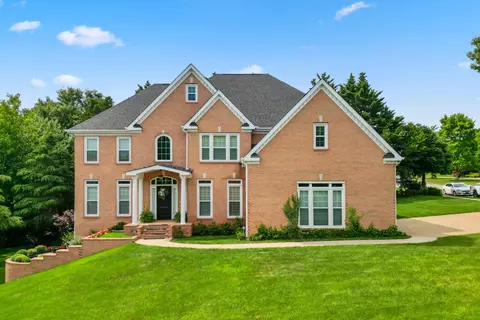 2181 Bay Pointe Dr, Hixson, TN 37343