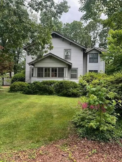 604 Georgia Ave #4, Signal Mountain, TN 37377