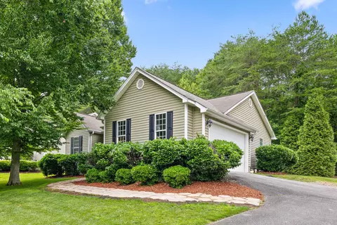 844 Lower Mill Rd, Hixson, TN 37343