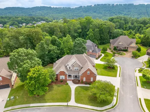 3018 Reflection Ln, Ooltewah, TN 37363 photo 2
