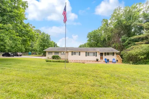 2402 Corral Rd, Signal Mountain, TN 37377