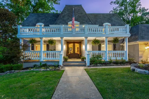 5841 Northshore Dr, Hixson, TN 37343