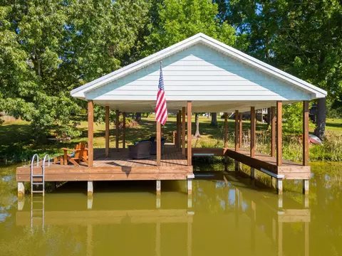 8110 Turtle Ln, Ooltewah, TN 37363