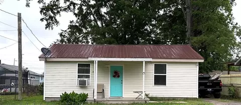 2005 E 31st Street Pl, Chattanooga, TN 37407