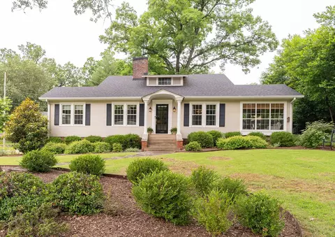 1403 Hixson Pike, Chattanooga, TN 37405