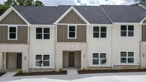 1165 NW 10th St, Cleveland, TN 37311