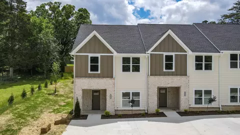 1163 NW 10th St, Cleveland, TN 37311