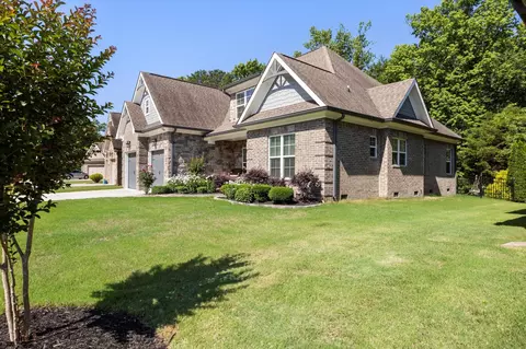 1009 Stone Ledge Ln, Chattanooga, TN 37421