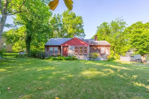 226 Mountain View Dr, Dalton, GA 30721 photo 2