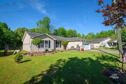 136 Bear Den Ct, Dalton, GA 30721 photo 3