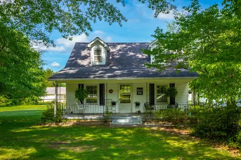 1004 Foster Mill Dr, La Fayette, GA 30728