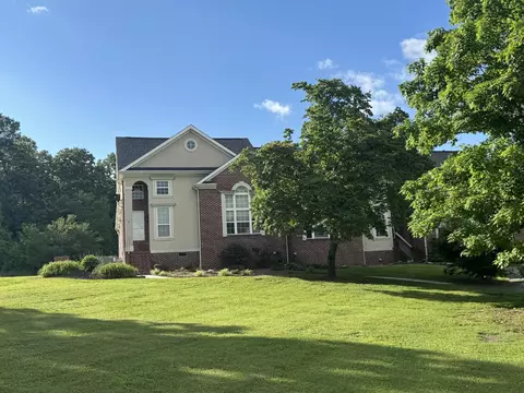 76 Big Cedar Dr, Dunlap, TN 37327
