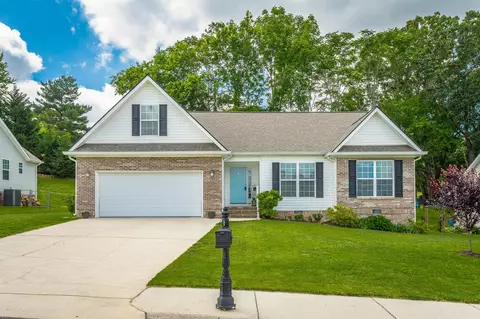 389 Fieldstone Dr, Ringgold, GA 30736