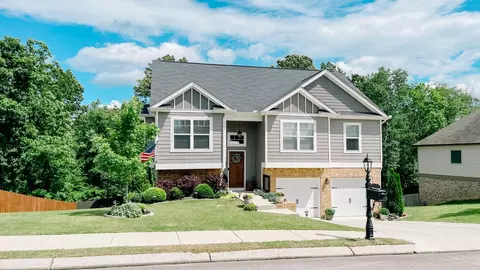 9354 Chirping Rd, Hixson, TN 37343