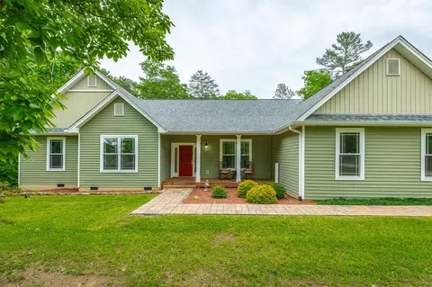 8808 Hixson Springs Rd, Signal Mountain, TN 37377