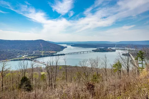 1085 Buck Crossing Dr, Guild, TN 37340 photo 2