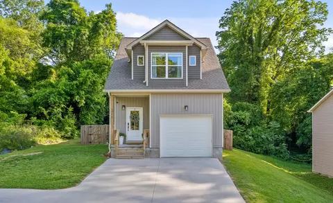 3266 E 38th St, Chattanooga, TN 37404