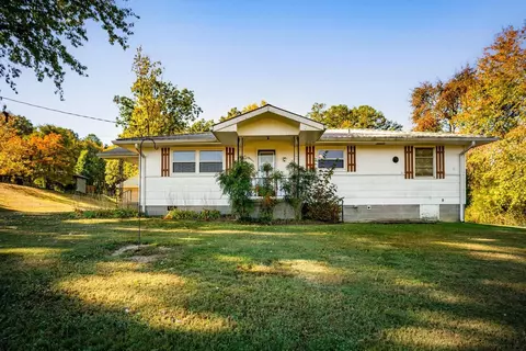 8326 Standifer Gap Rd, Chattanooga, TN 37421