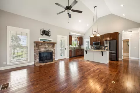 7226 Will Dr, Harrison, TN 37341 photo 4