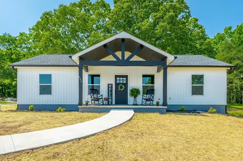 653 Bradley Ave, La Fayette, GA 30728