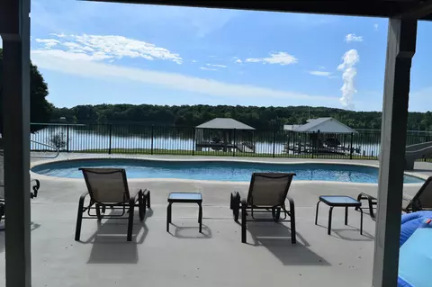 1098 Sable Rd, Spring City, TN 37381