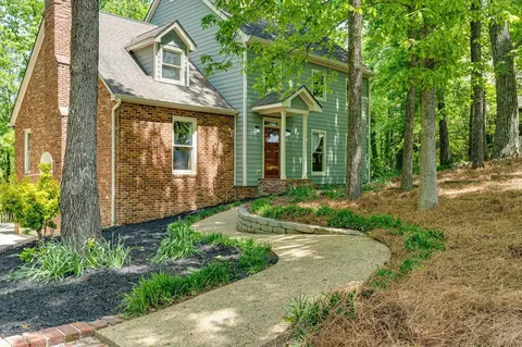 9239 Evening Shadow Dr, Chattanooga, TN 37421 photo 3