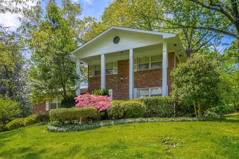 1337 N Glen Dr, Hixson, TN 37343