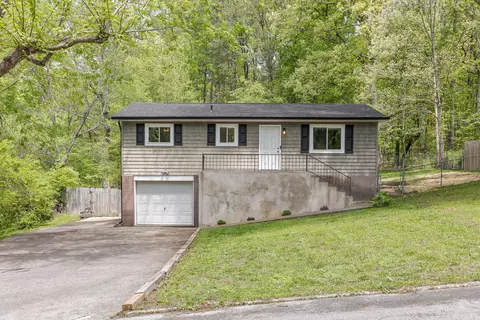 470 Sevier St, Hixson, TN 37343