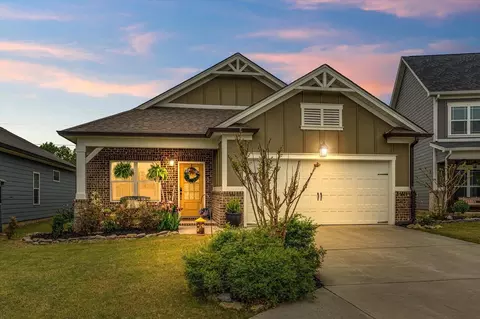 8543 Red Deer Ln, Ooltewah, TN 37363