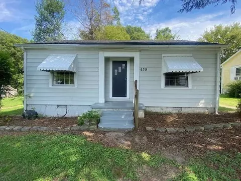 439 Crest Dr SW, Cleveland, TN 37311