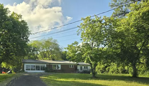 1968 Welcome Valley Rd, Benton, TN 37307