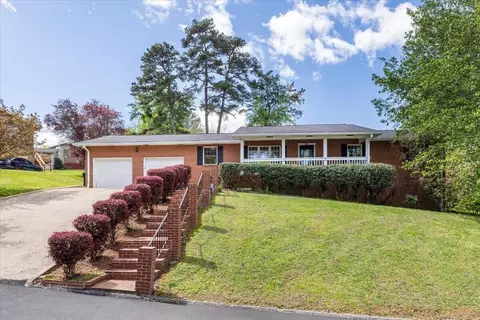 1226 King Arthur Rd, Chattanooga, TN 37421