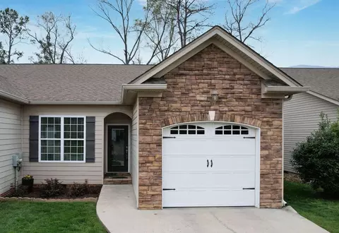 7523 Magnolia Leaf Ln, Chattanooga, TN 37421