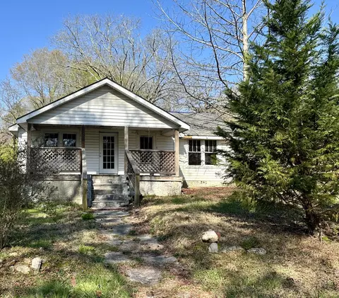 310 Glenn St, La Fayette, GA 30728