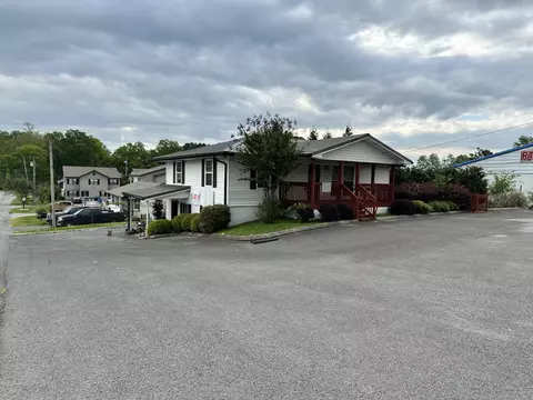 1913 Lafayette Rd, Fort Oglethorpe, GA 30742