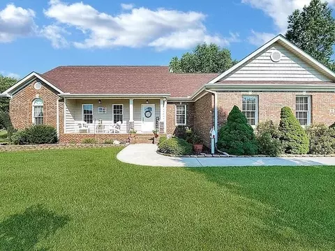 6 Sepenol Dr, Fayetteville, TN 37334