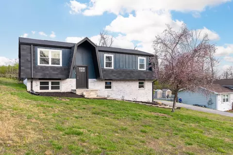 4122 Lost Oaks Dr, Ooltewah, TN 37363