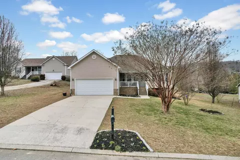 345 SE Farmway Dr, Cleveland, TN 37323