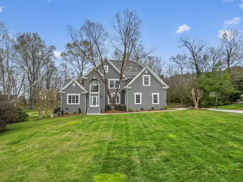9912 Frost Creek Dr, Ooltewah, TN 37363
