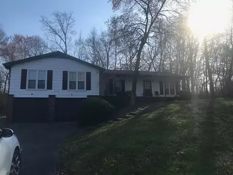 8214 Middle Valley Rd, Hixson, TN 37343