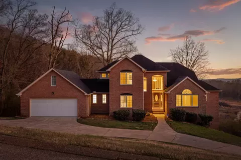 9722 Imperial Dr, Ooltewah, TN 37363