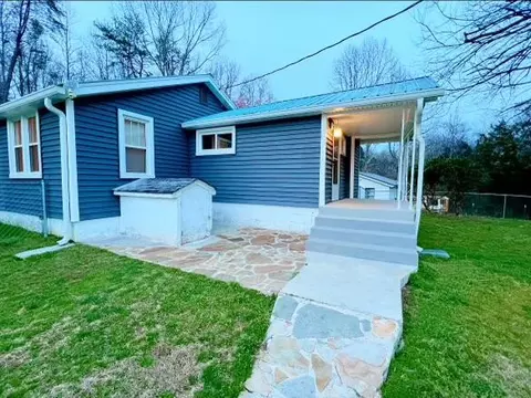 66 Davis St, Dunlap, TN 37327 photo 3