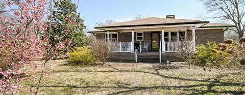 174 SE Cochise St, Cleveland, TN 37323