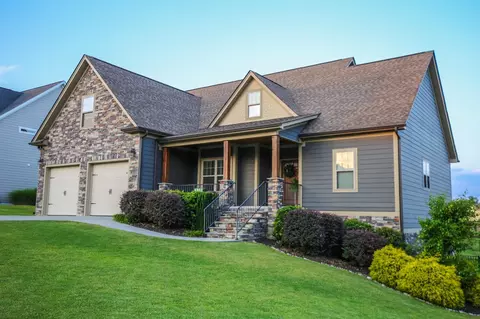 183 Running Oak Dr, Ringgold, GA 30736
