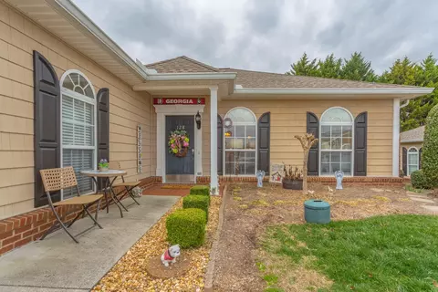 1901 Middle Summit Dr #128, Dalton, GA 30721