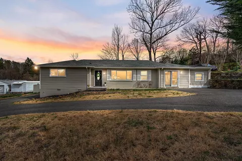 15 Abelia Ln, Chattanooga, TN 37415